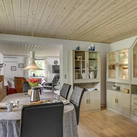Holiday home Yak - 350m From The Sea In Se Jutland By Interhome